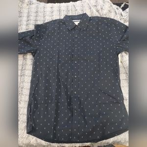 Amazon Essentials‎ short sleeve button down size medium